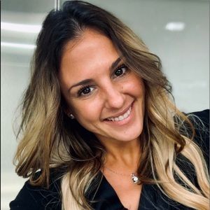 Meet your Posher, Noelle